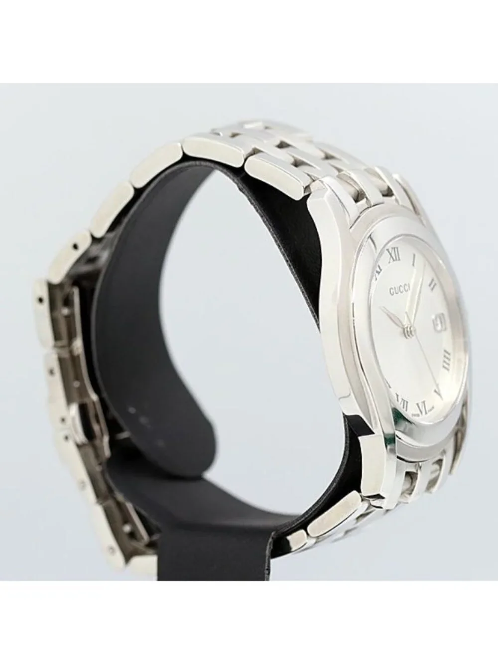 Gucci Quartz Silver Dial Date Watch